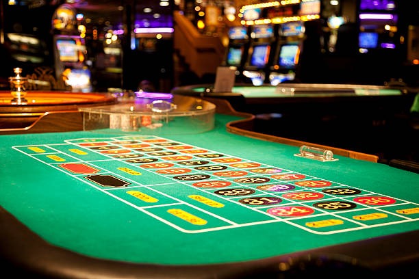 Live dealer studio setup with multiple camera angles and professional lighting